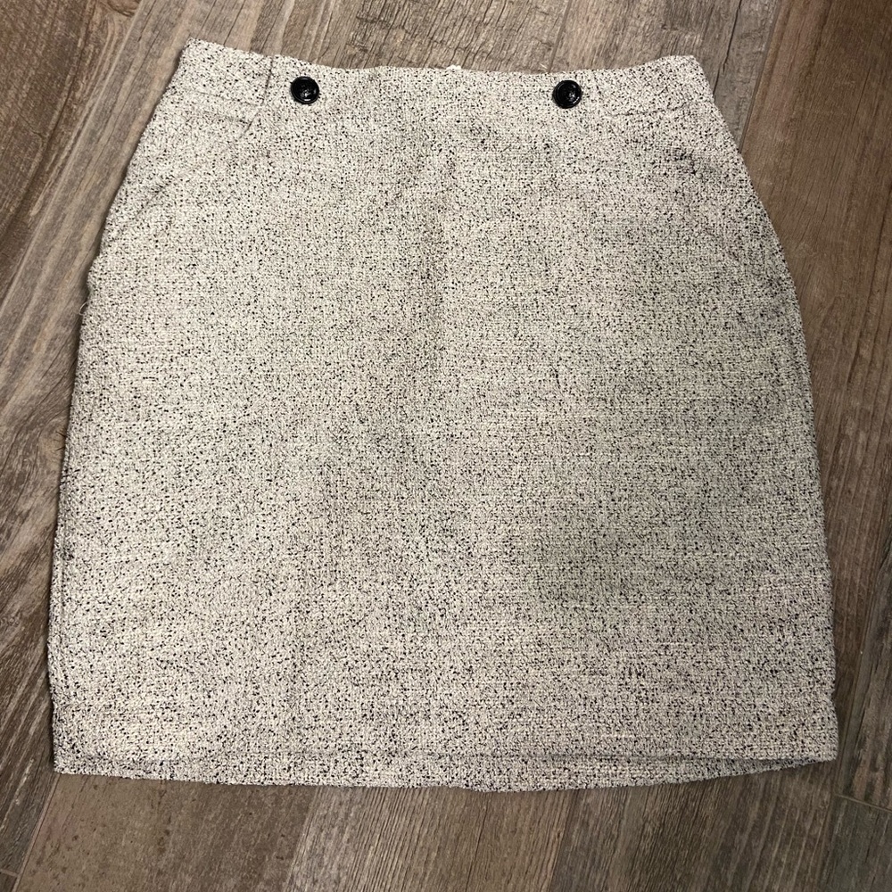 H&M black and white high waisted tweed skirt